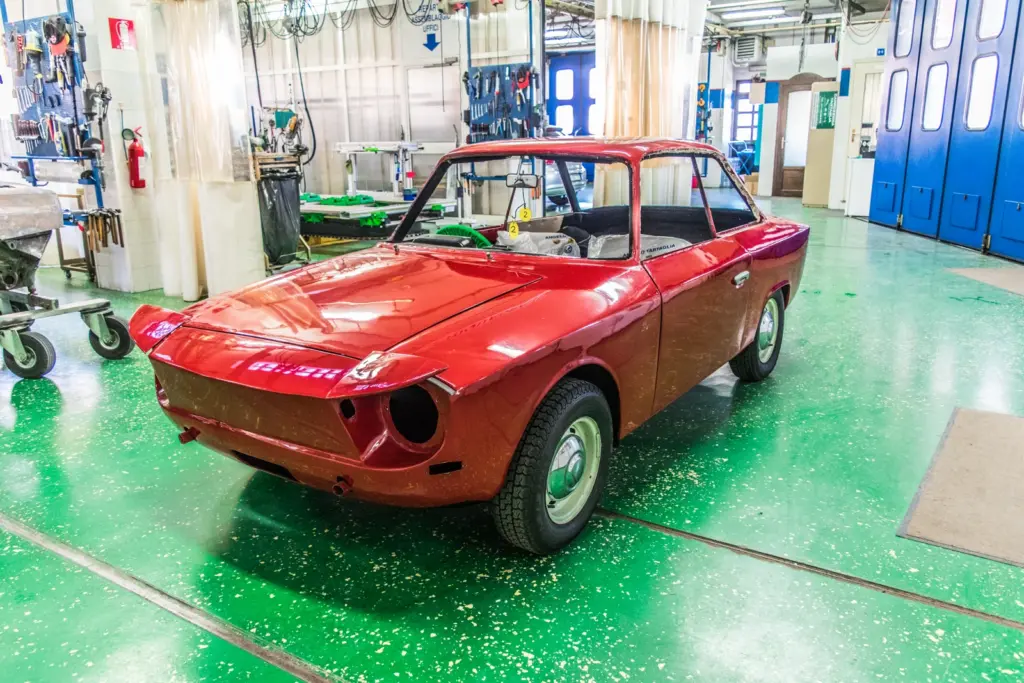 Zagato Zimp – scocca rossa in lavorazione
